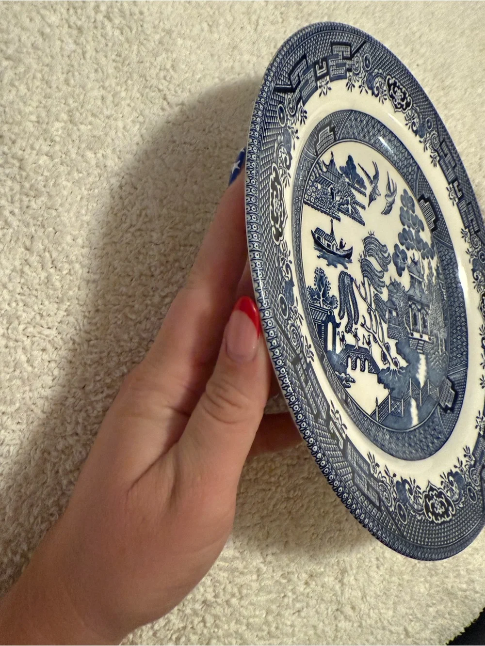 Vintage Churchill England 10 1/4” dinner plate - Blue Willow Pattern
